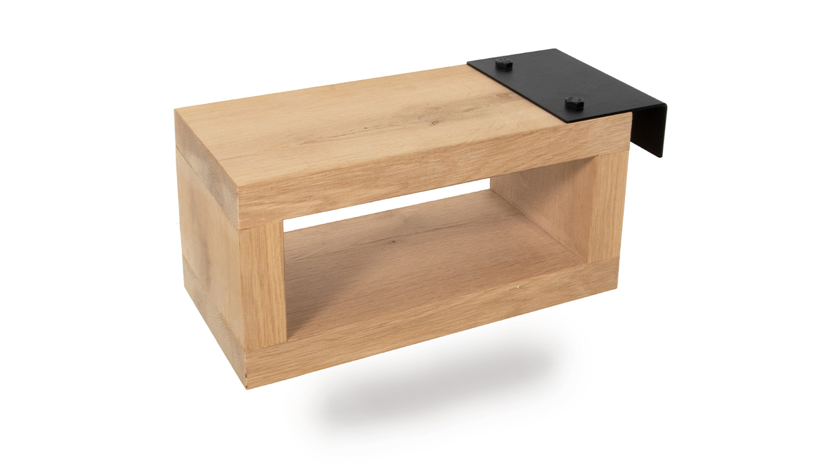 zwevend nachtkastje van massief eikenhout en zwart staal zwevend nachtkastje van massief eikenhout en zwart staal