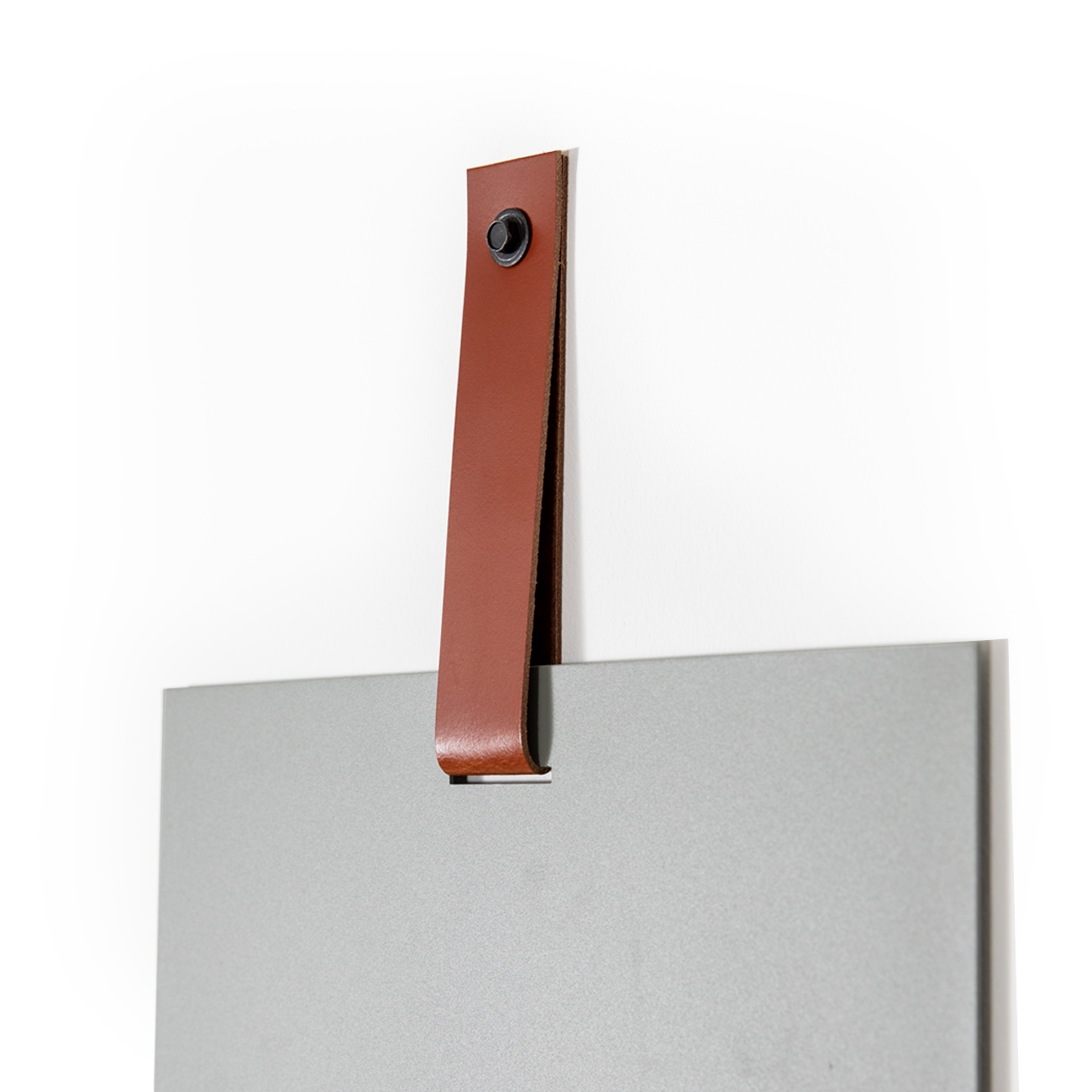 grijsgroen magneetbord met leer grijsgroen magneetbord met leer