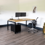 Wideshot Sfeerfoto van het bureau Timman 200 cm