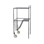 Productafbeelding van hoog zwarte stalen kastje met 4 wielen