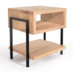 Productfoto van het massief eikenhouten nachtkastje vidar van gussta zonder opberglade