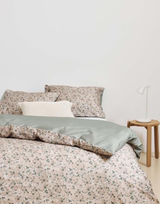 Sfeerfoto 1 Productafbeelding Marc O'Polo Nordic gebreid sierkussen in de kleur gebroken wit