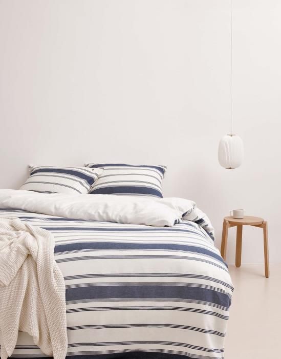 Sfeerfoto 1 Marc O'Polo Nordic gebreid kleed in de kleur gebroken wit